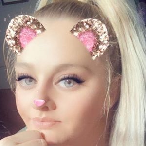 Meet your Posher, Chey